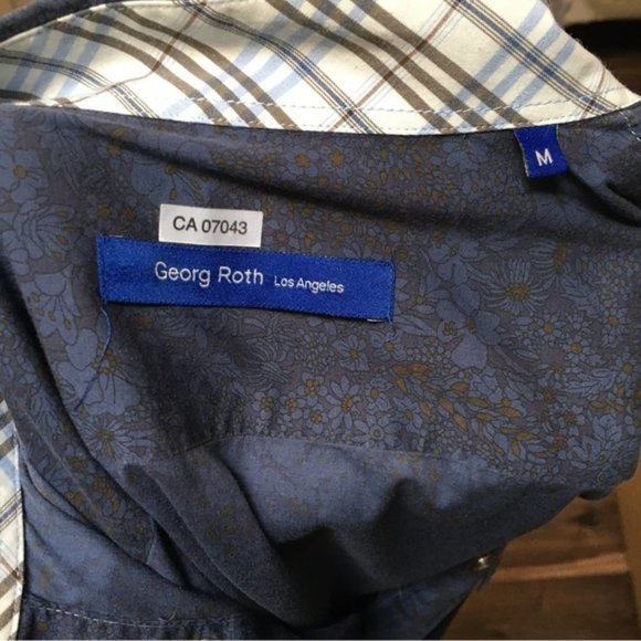 GEORG Roth Los Angeles Blue Floral Print Button Up Shirt - Picture 8 of 9
